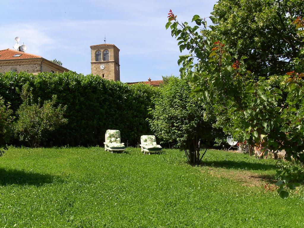 Cellier De La Fontaine Villa Saint-Georges-en-Couzan Cameră foto